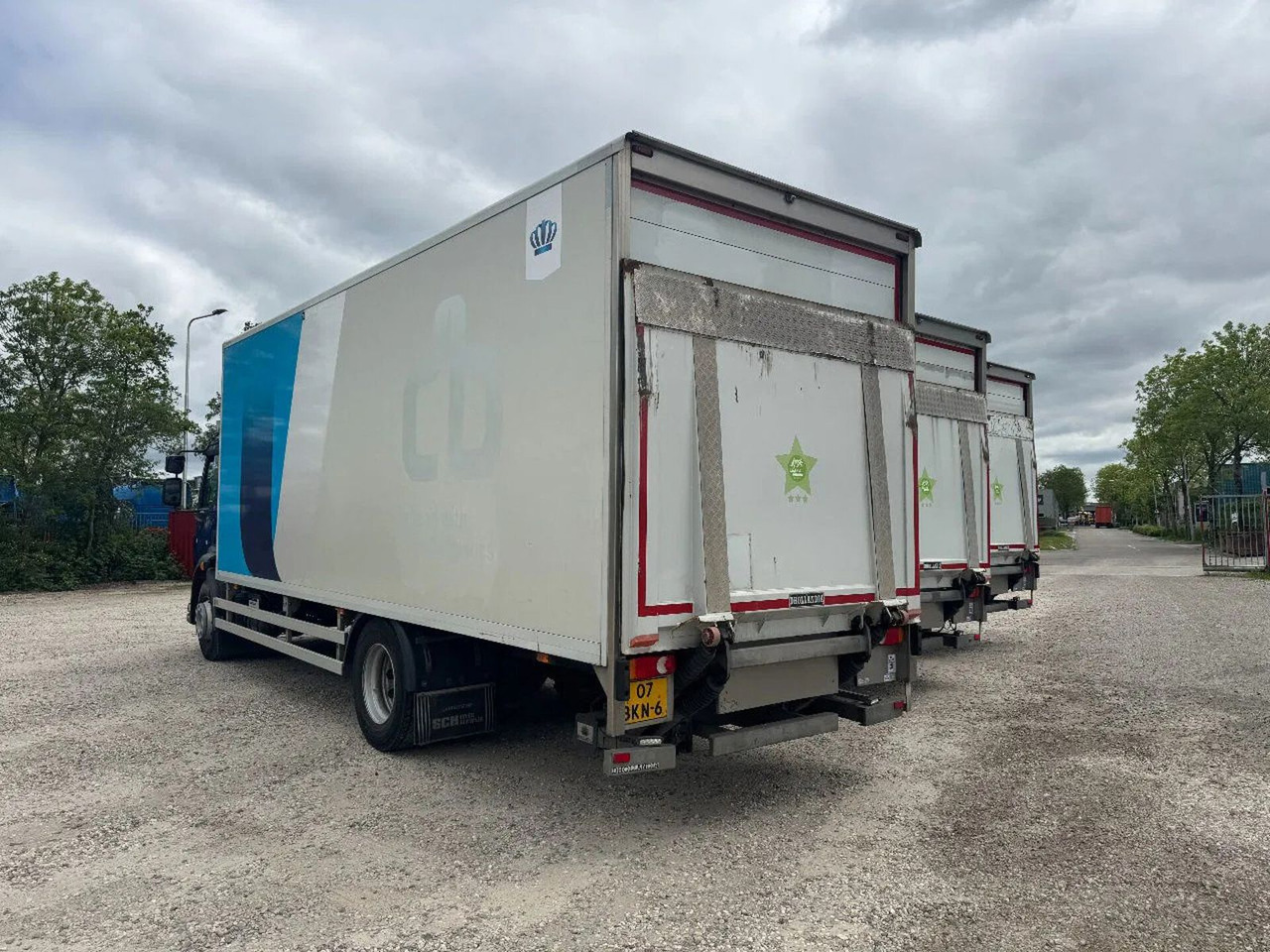 Volvo FL 250 4X2 3 UNITS CARGO LOCK + DHOLLANDIA LIFT - Camion fourgon: photos 2 Volvo FL 250 4X2 3 UNITS CARGO LOCK + DHOLLANDIA LIFT - Camion fourgon: photos 2
