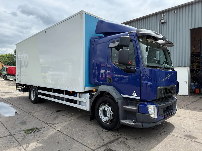 Volvo FL 250 4X2 EURO 6 CARGOLOCK DHOLLANDIA LIFT 360 DEGREES CAMERA - Camion fourgon: photos 4 Volvo FL 250 4X2 EURO 6 CARGOLOCK DHOLLANDIA LIFT 360 DEGREES CAMERA - Camion fourgon: photos 4