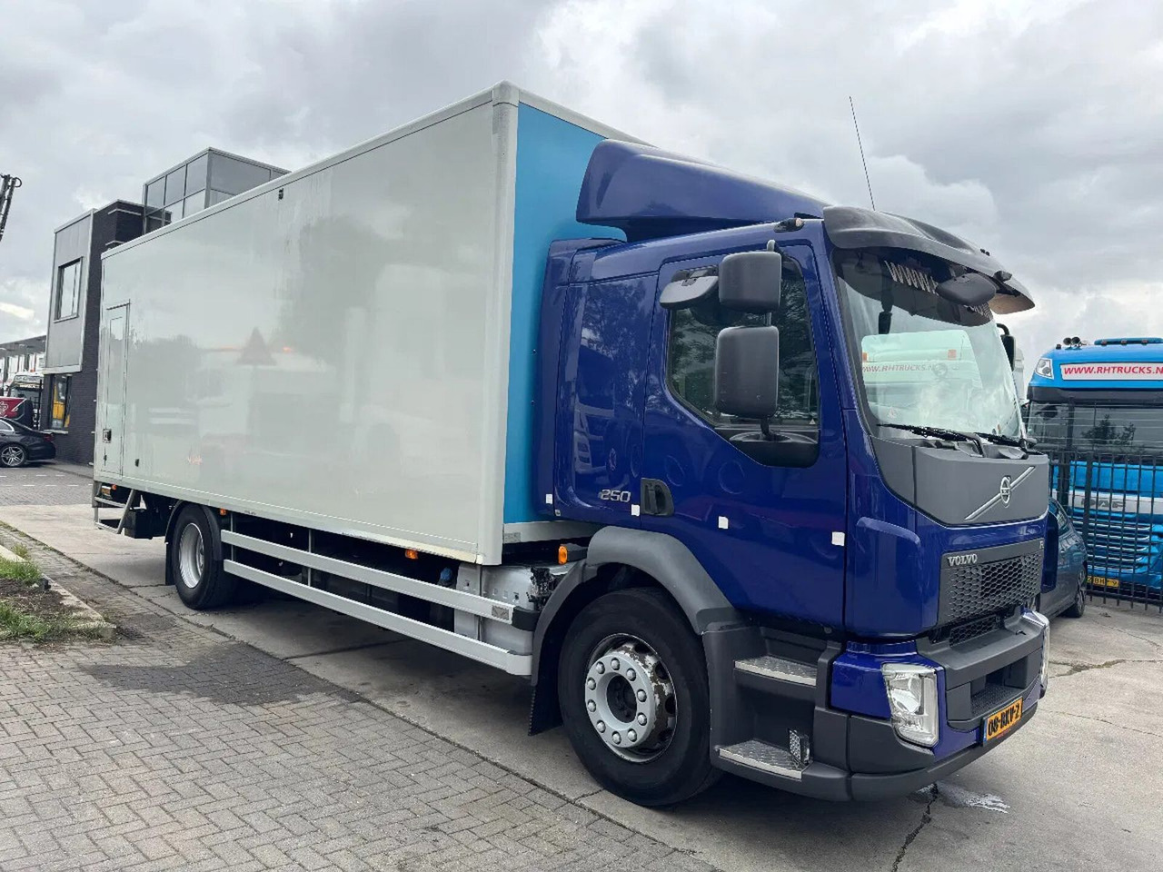 Volvo FL 250 4X2 EURO 6 DHOLLANDIA LIFT + CARGOLOCK TÜ - Camion fourgon: photos 4 Volvo FL 250 4X2 EURO 6 DHOLLANDIA LIFT + CARGOLOCK TÜ - Camion fourgon: photos 4