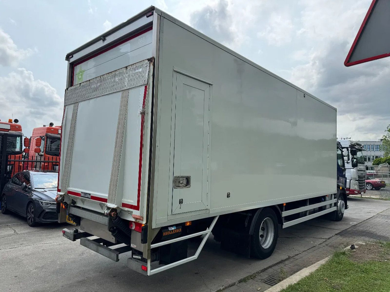 Volvo FL 250 4X2 - EURO 6 + DHOLLANDIA LIFT + TÜV 04-2 - Camion fourgon: photos 5 Volvo FL 250 4X2 - EURO 6 + DHOLLANDIA LIFT + TÜV 04-2 - Camion fourgon: photos 5