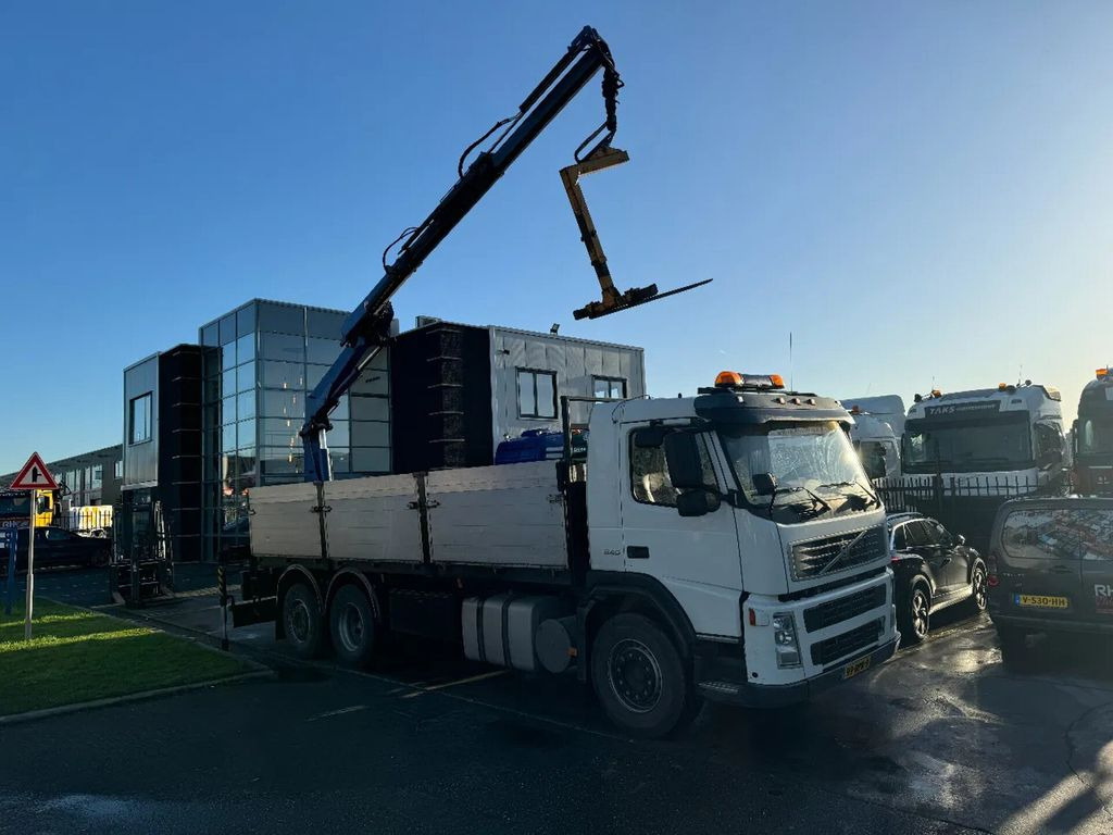 Volvo FM 340 6X2 EFFER 140 2S EURO 3 - Camion plateau, Camion grue: photos 2 Volvo FM 340 6X2 EFFER 140 2S EURO 3 - Camion plateau, Camion grue: photos 2