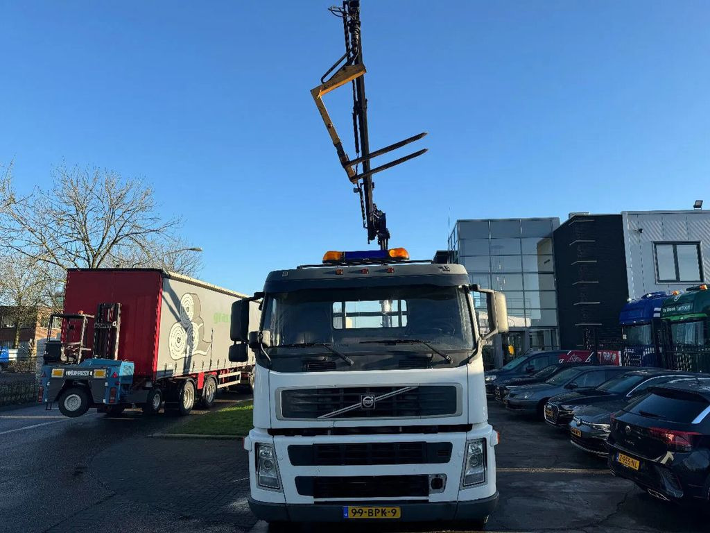 Camion grue, Camion plateau Volvo FM 340 6X2 EFFER 140 2S EURO 3: photos 7