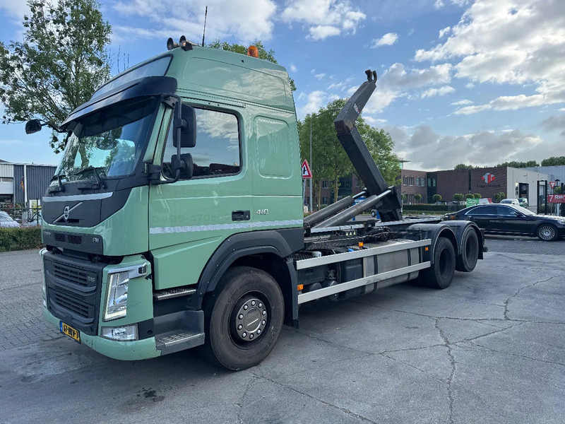Volvo FM 410 6X2 EURO 6 VDL 21T HOOK - Camion ampliroll: photos 1 Volvo FM 410 6X2 EURO 6 VDL 21T HOOK - Camion ampliroll: photos 1