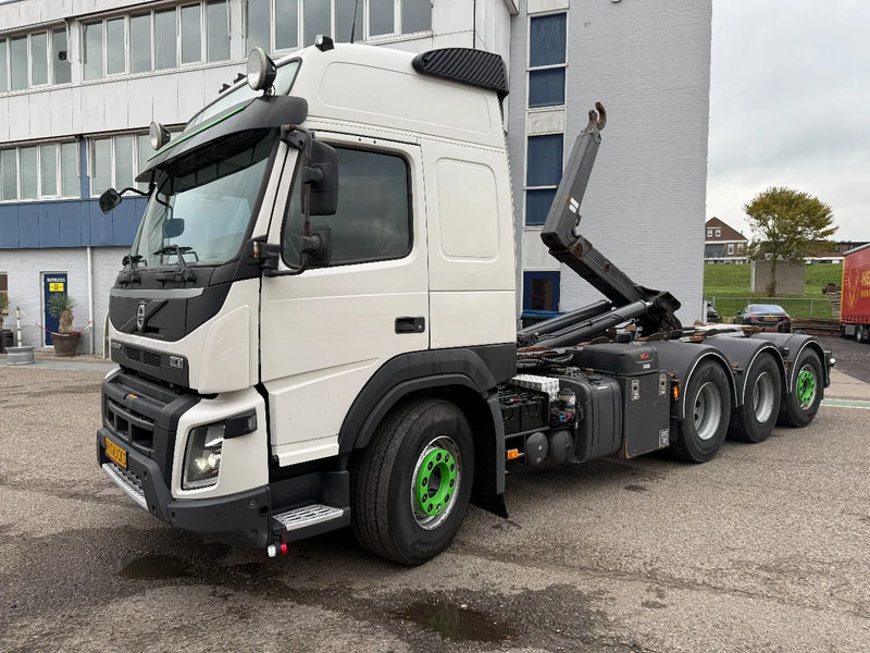 Volvo FMX 500 8x4 HOOKLIFT HIAB XR22SL61, LAST AXLE STEERING - Camion ampliroll: photos 1 Volvo FMX 500 8x4 HOOKLIFT HIAB XR22SL61, LAST AXLE STEERING - Camion ampliroll: photos 1