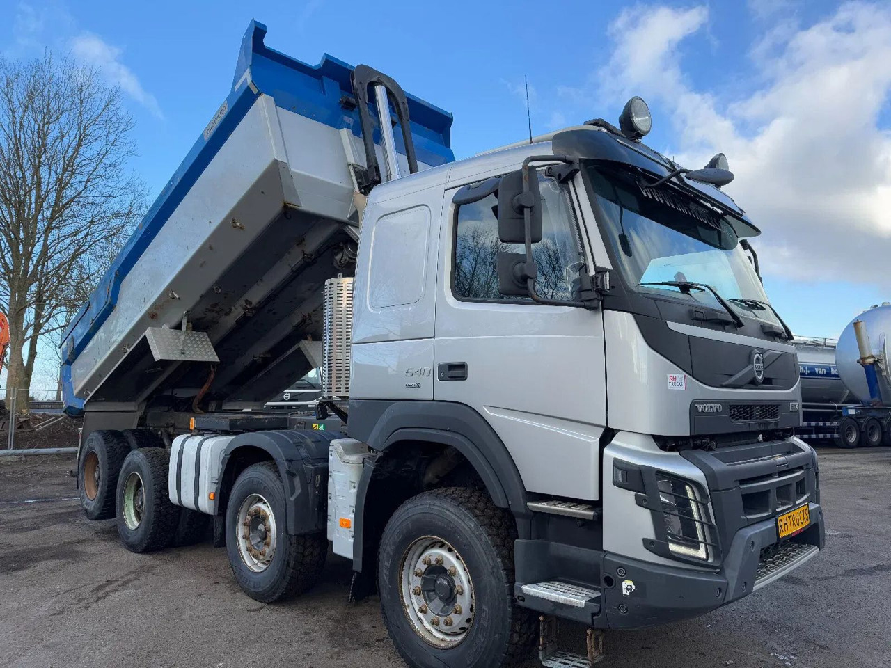 Volvo FMX 540 8X4 - EURO 6 + KIPPER + LIFTING AXLE Volvo FMX 540 8X4 - EURO 6 + KIPPER + LIFTING AXLE - Camion benne: photos 2 Volvo FMX 540 8X4 - EURO 6 + KIPPER + LIFTING AXLE Volvo FMX 540 8X4 - EURO 6 + KIPPER + LIFTING AXLE - Camion benne: photos 2