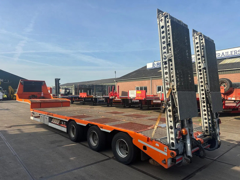 Zanner STL 45, 2 AXLE FORCED STEERING,LIFTING DECK, REMOTE CONTROL, WINCH, DUBBLE HYDRAULIC RAMPS - Semi-remorque surbaissé: photos 5 Zanner STL 45, 2 AXLE FORCED STEERING,LIFTING DECK, REMOTE CONTROL, WINCH, DUBBLE HYDRAULIC RAMPS - Semi-remorque surbaissé: photos 5