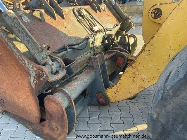 KOMATSU WA320-5 - Chargeuse sur pneus: photos 5 KOMATSU WA320-5 - Chargeuse sur pneus: photos 5