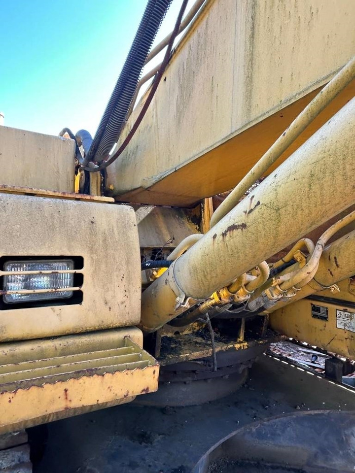 Komatsu PC 210 LC-8 - Pelle sur chenille: photos 3 Komatsu PC 210 LC-8 - Pelle sur chenille: photos 3