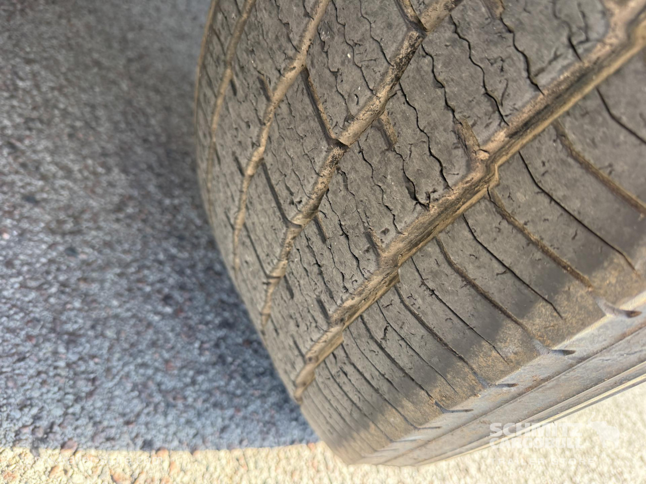 KAESSBOHRER Tipper Steel half pipe body 27m³ - Semi-remorque benne: photos 5 KAESSBOHRER Tipper Steel half pipe body 27m³ - Semi-remorque benne: photos 5