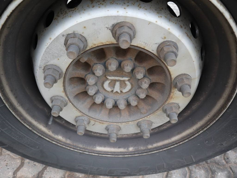 Krone 3 axle curtainside trailer - Semi-remorque rideaux coulissants: photos 5 Krone 3 axle curtainside trailer - Semi-remorque rideaux coulissants: photos 5