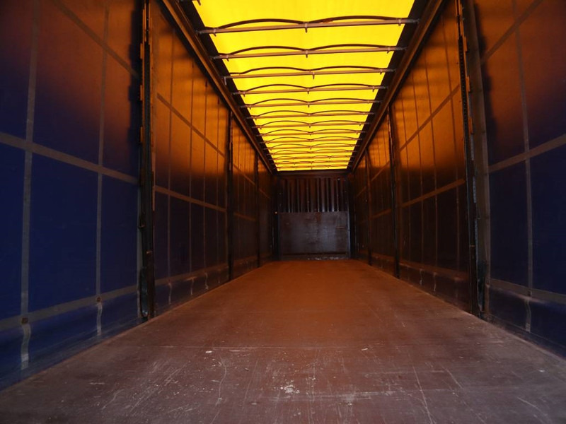 Krone 3 axle curtainside trailer - Semi-remorque rideaux coulissants: photos 4 Krone 3 axle curtainside trailer - Semi-remorque rideaux coulissants: photos 4