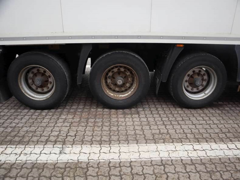 Krone 33 pl. - Semi-remorque frigorifique: photos 5 Krone 33 pl. - Semi-remorque frigorifique: photos 5