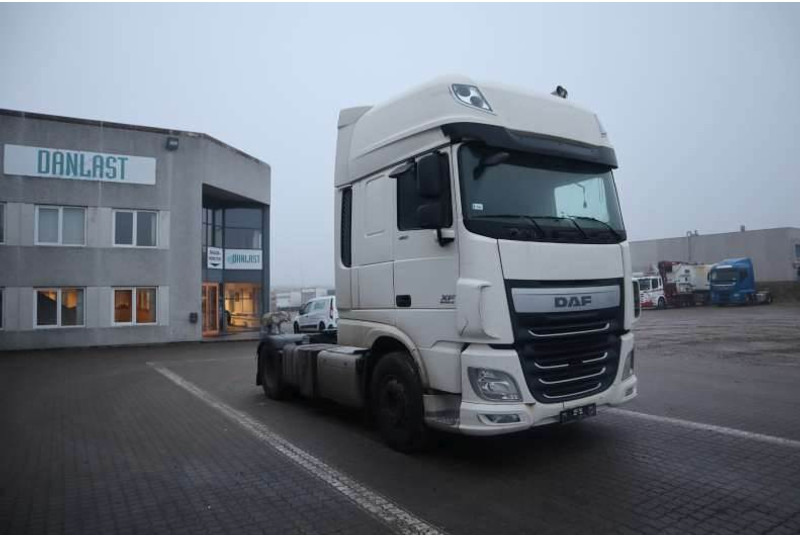 DAF XF 460 EURO 6 - Tracteur routier: photos 2 DAF XF 460 EURO 6 - Tracteur routier: photos 2
