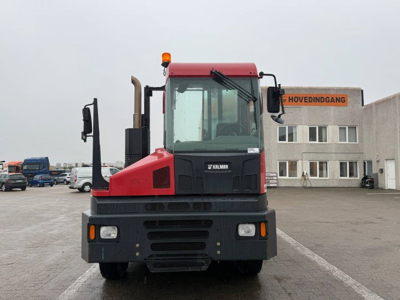 Crédit-bail de Kalmar Terminal tractor / Terminal-Zugmaschine / Kalmar Terminal tractor / Terminal-Zugmaschine /: photos 8 Crédit-bail de Kalmar Terminal tractor / Terminal-Zugmaschine / Kalmar Terminal tractor / Terminal-Zugmaschine /: photos 8