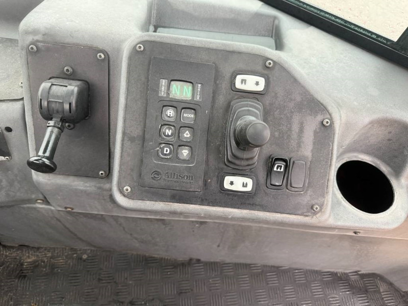 Crédit-bail de Kalmar Terminal tractor / Terminal-Zugmaschine / Kalmar Terminal tractor / Terminal-Zugmaschine /: photos 10 Crédit-bail de Kalmar Terminal tractor / Terminal-Zugmaschine / Kalmar Terminal tractor / Terminal-Zugmaschine /: photos 10