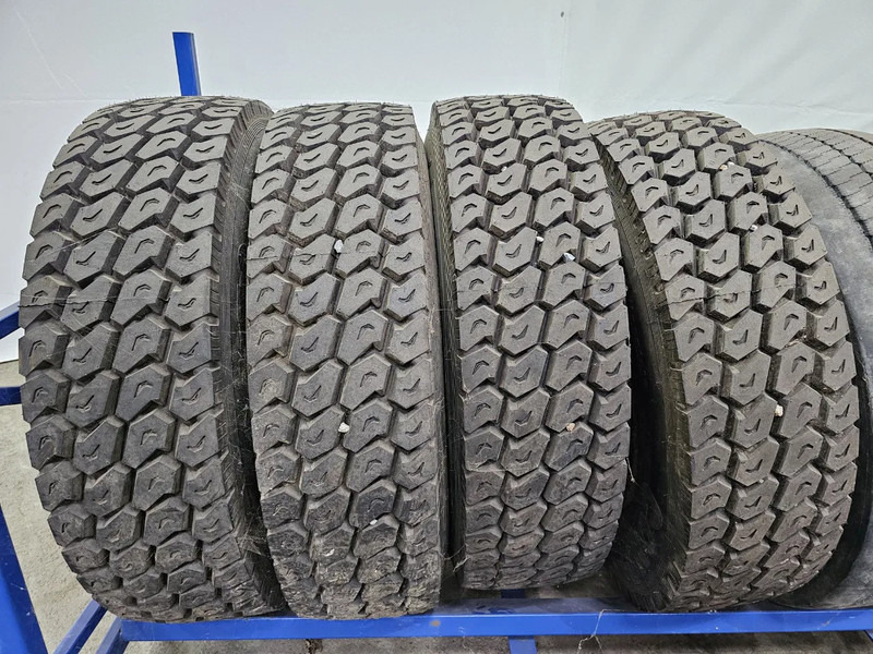 Continental 275/70R22.5 - Pneu pour Camion: photos 1 Continental 275/70R22.5 - Pneu pour Camion: photos 1