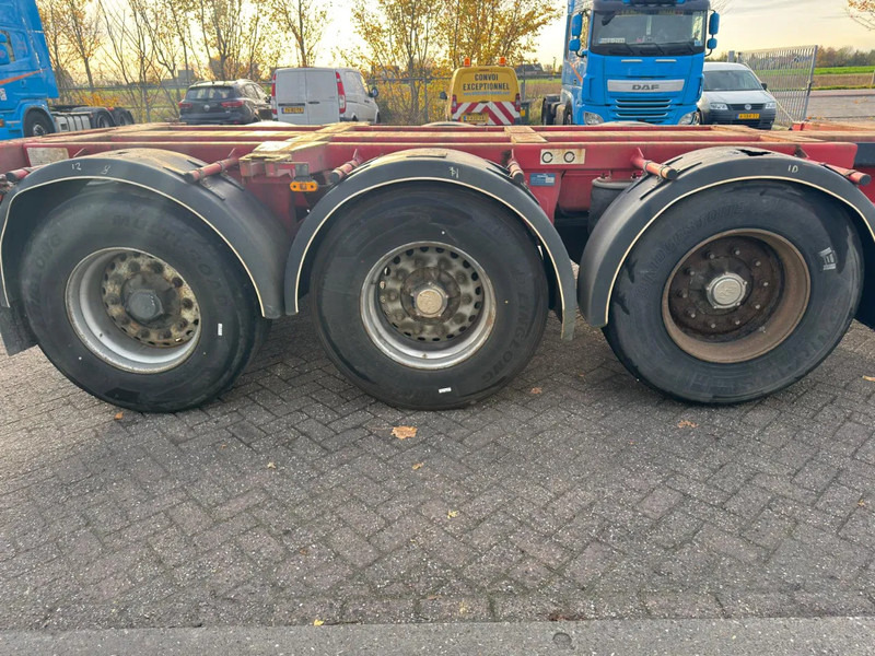 Semi-remorque châssis D-Tec FT-43-03V: photos 18 Semi-remorque châssis D-Tec FT-43-03V: photos 18