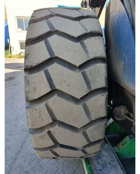 Michelin 29.5 R29 - Pneu: photos 3 Michelin 29.5 R29 - Pneu: photos 3