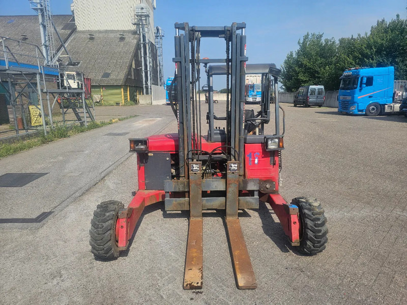 Moffett M4 20.3 RE4-45-1200-900 - Chariot élévateur: photos 2 Moffett M4 20.3 RE4-45-1200-900 - Chariot élévateur: photos 2