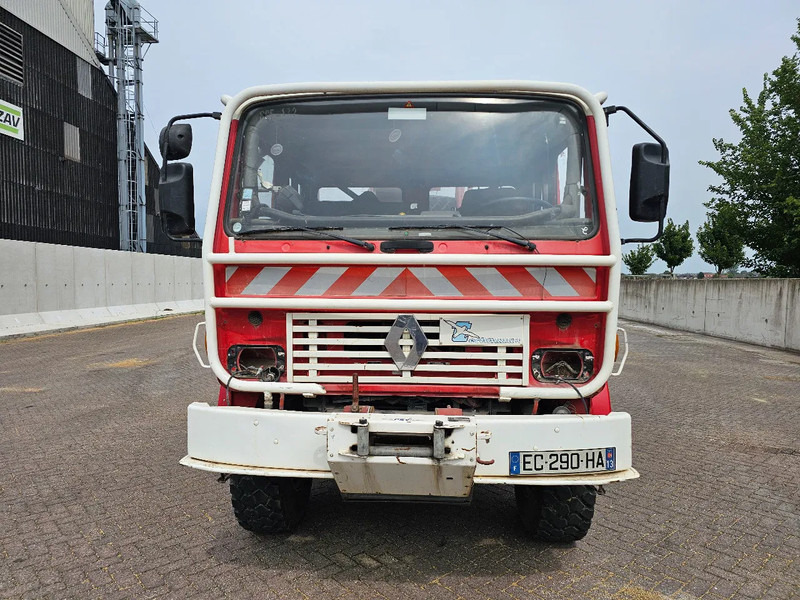 Renault M210 Arbois 3500L - Hydraulic winch - Camion de pompier: photos 2 Renault M210 Arbois 3500L - Hydraulic winch - Camion de pompier: photos 2