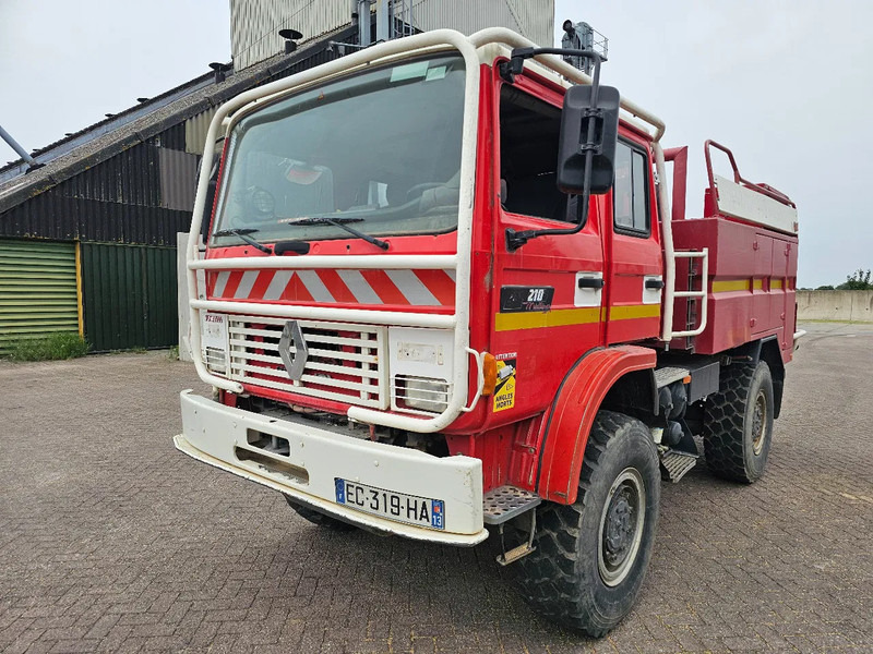 Renault M210 Arbois 3500L - Camion de pompier: photos 1 Renault M210 Arbois 3500L - Camion de pompier: photos 1