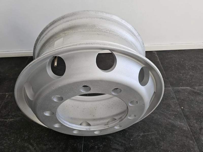 Alcoa 22.5 x 9.00 (200 Pieces in stock) - Jante pour Camion: photos 3 Alcoa 22.5 x 9.00 (200 Pieces in stock) - Jante pour Camion: photos 3
