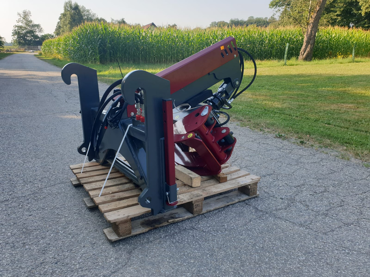 Grappin pour Chargeuse sur pneus télescopique Hydraulic forwarding tongs for telehandlers: photos 7