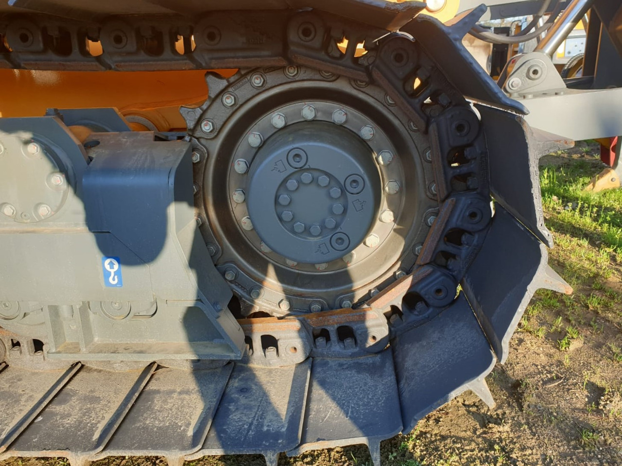 Bulldozer LIEBHERR PR 716 05 LGP: photos 9