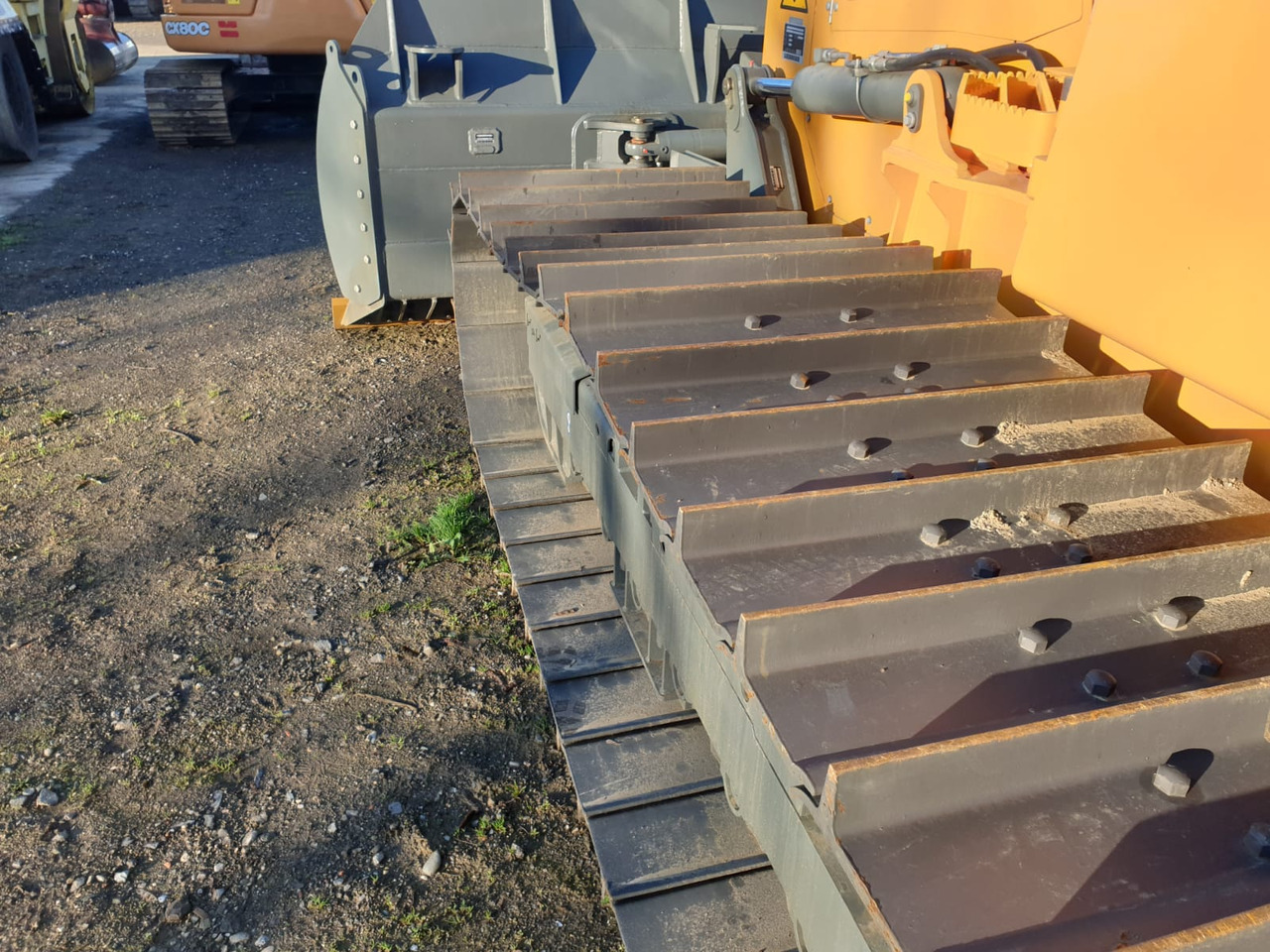 Bulldozer LIEBHERR PR 716 05 LGP: photos 8