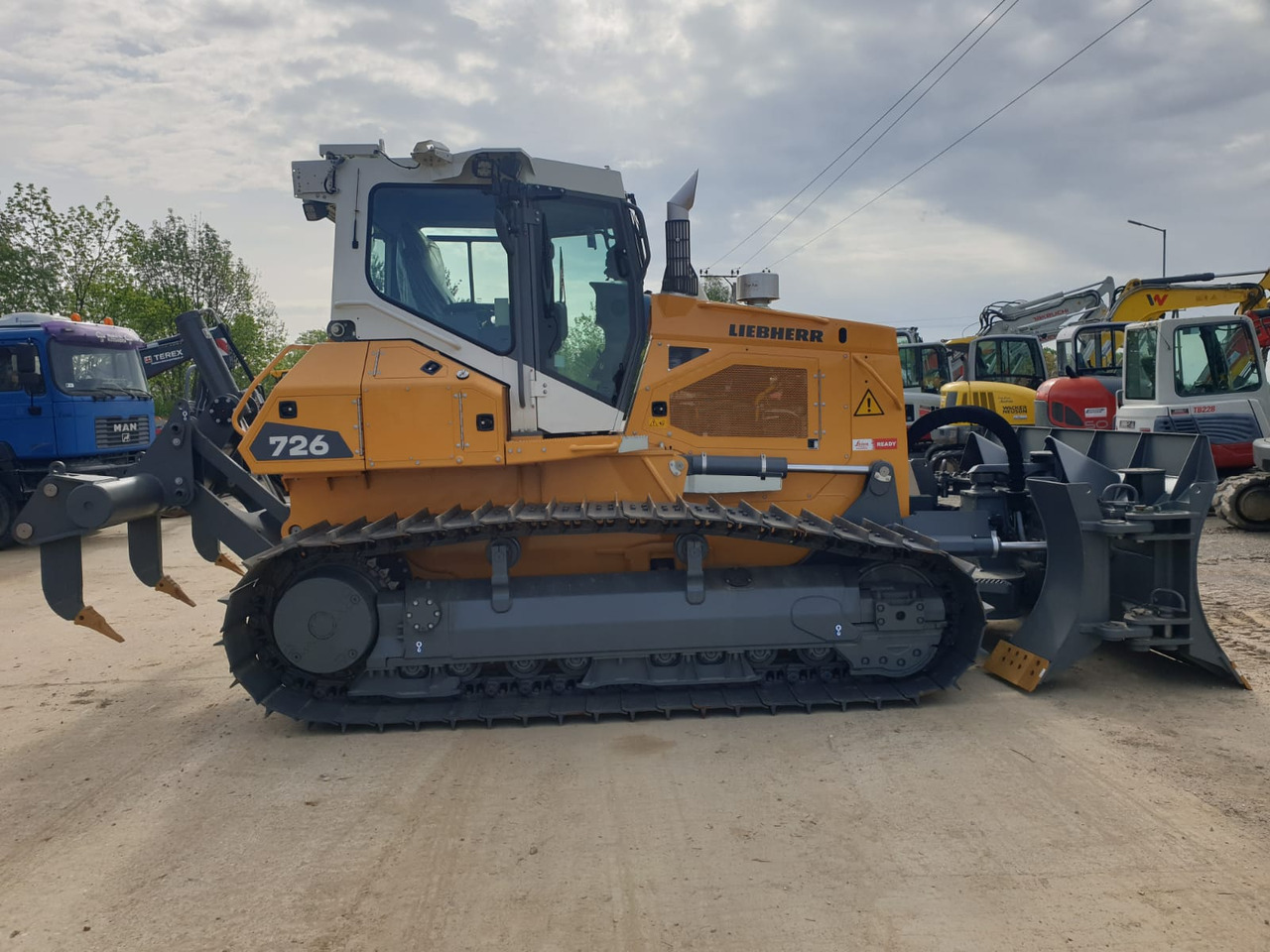 LIEBHERR PR 726 05 LGP - Bulldozer: photos 2 LIEBHERR PR 726 05 LGP - Bulldozer: photos 2