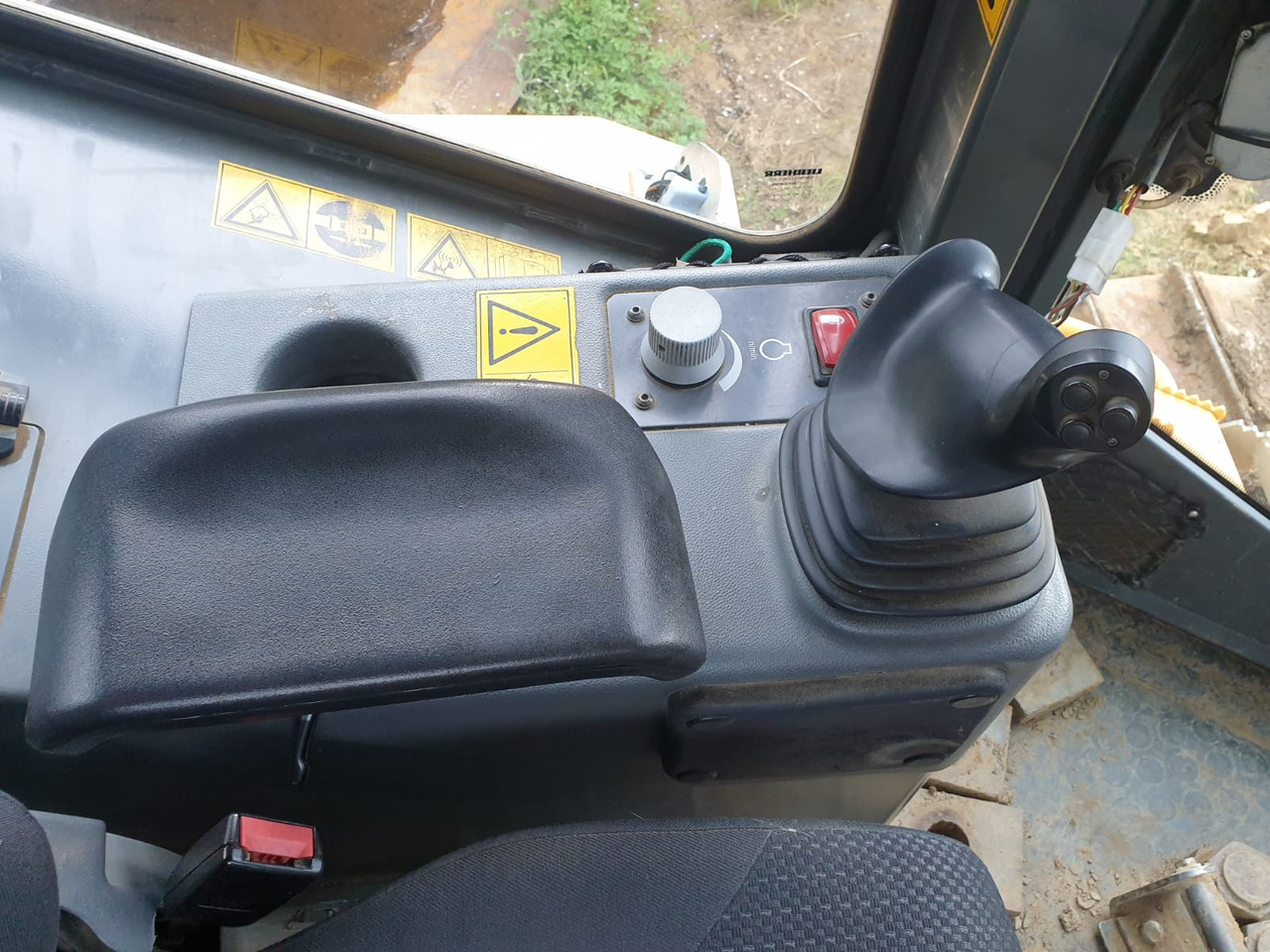 Bulldozer LIEBHERR PR 726 LGP: photos 18 Bulldozer LIEBHERR PR 726 LGP: photos 18