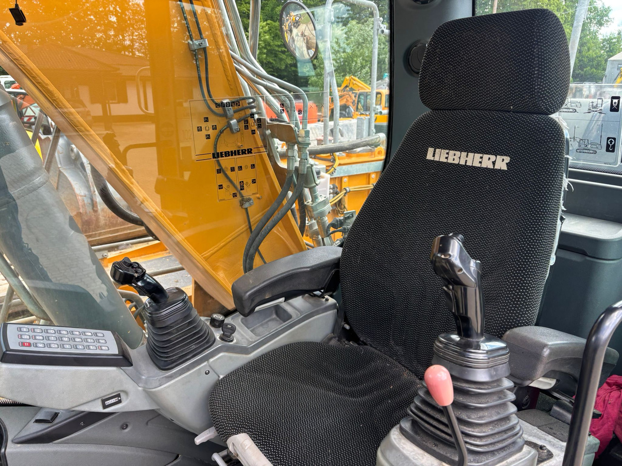 Pelle sur chenille LIEBHERR R 922 LC: photos 12 Pelle sur chenille LIEBHERR R 922 LC: photos 12