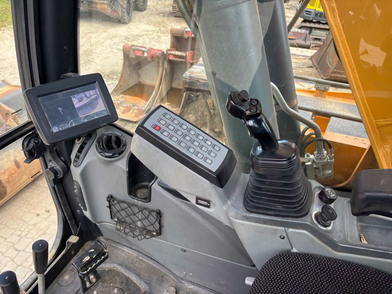 Pelle sur chenille LIEBHERR R 922 LC: photos 13 Pelle sur chenille LIEBHERR R 922 LC: photos 13