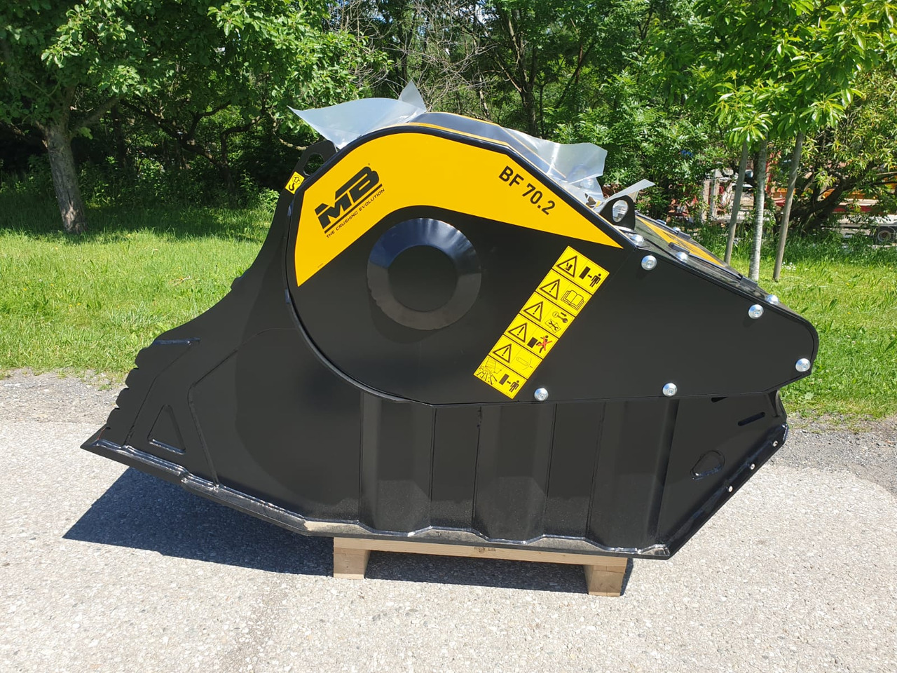 MB CRUSHER BF 70.2 S4 - Godet pour Pelle sur chenille: photos 5 MB CRUSHER BF 70.2 S4 - Godet pour Pelle sur chenille: photos 5