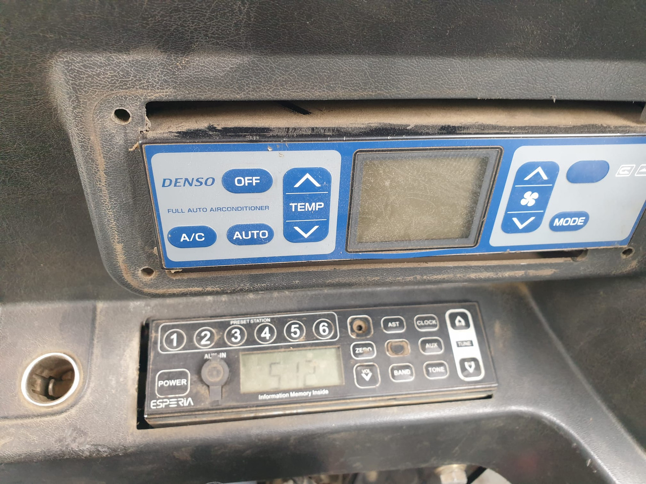 Crédit-bail de TAKEUCHI TB 295W TAKEUCHI TB 295W: photos 16 Crédit-bail de TAKEUCHI TB 295W TAKEUCHI TB 295W: photos 16