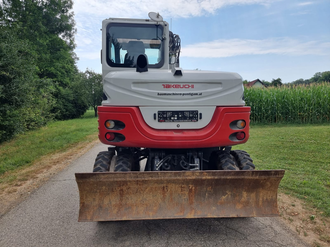 Takeuchi TB 295 W - Pelle sur pneus: photos 5 Takeuchi TB 295 W - Pelle sur pneus: photos 5