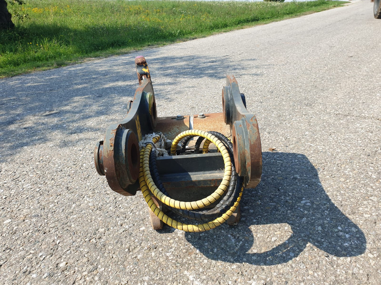 Winkelbauer Hydraulic quick coupler for Case CX 145 - Attache rapide pour Pelle sur chenille: photos 4 Winkelbauer Hydraulic quick coupler for Case CX 145 - Attache rapide pour Pelle sur chenille: photos 4