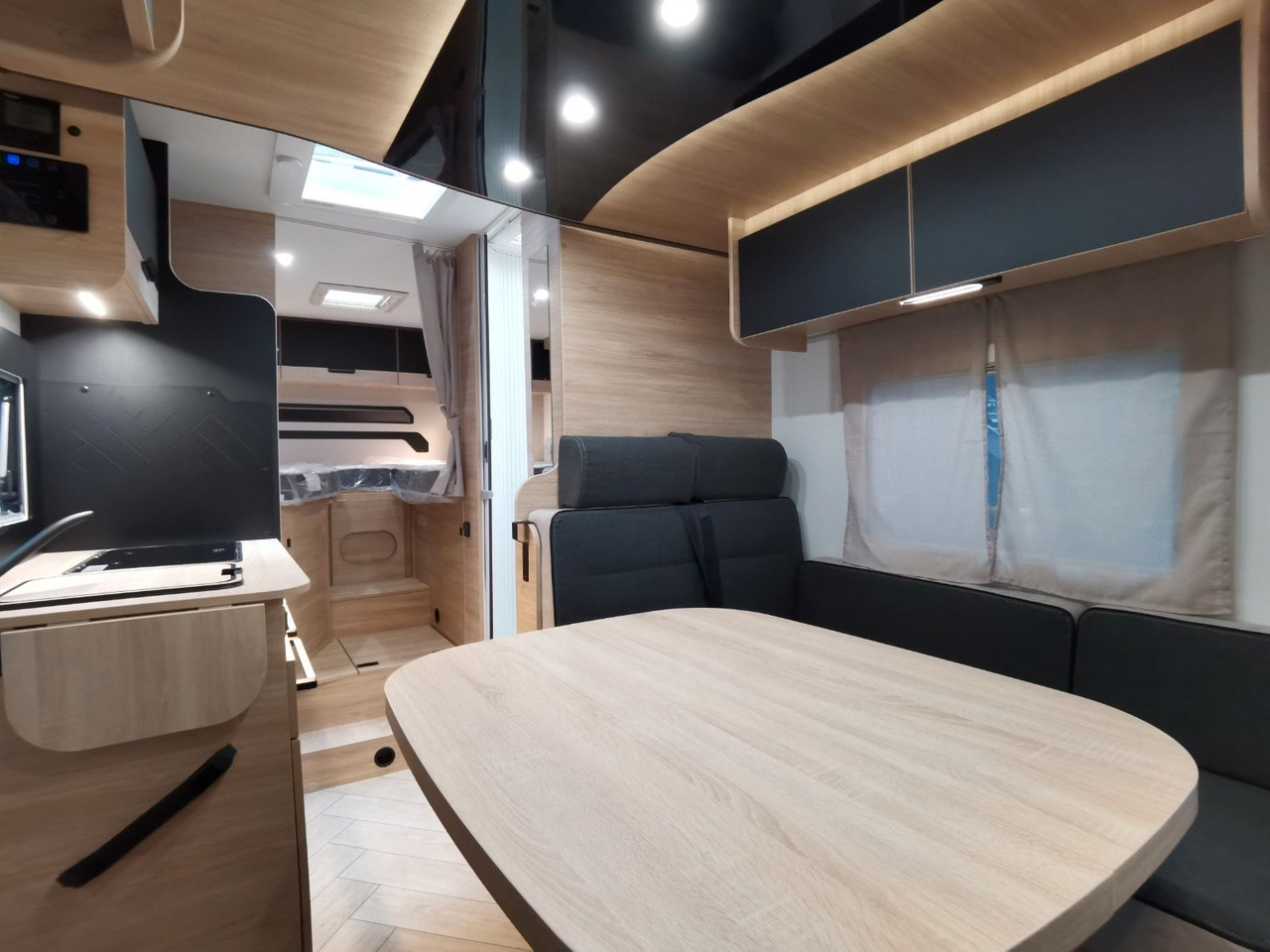 Camping-car profilé Chausson 627 TITANIUM / - 2026 - / EINZELBETTEN & HUBBETT: photos 16