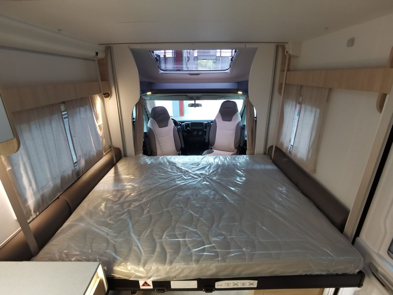 Camping-car profilé Chausson 640 ULTIMATE / - 2026 - / 140PS - 8G. AUTOMATIK: photos 16