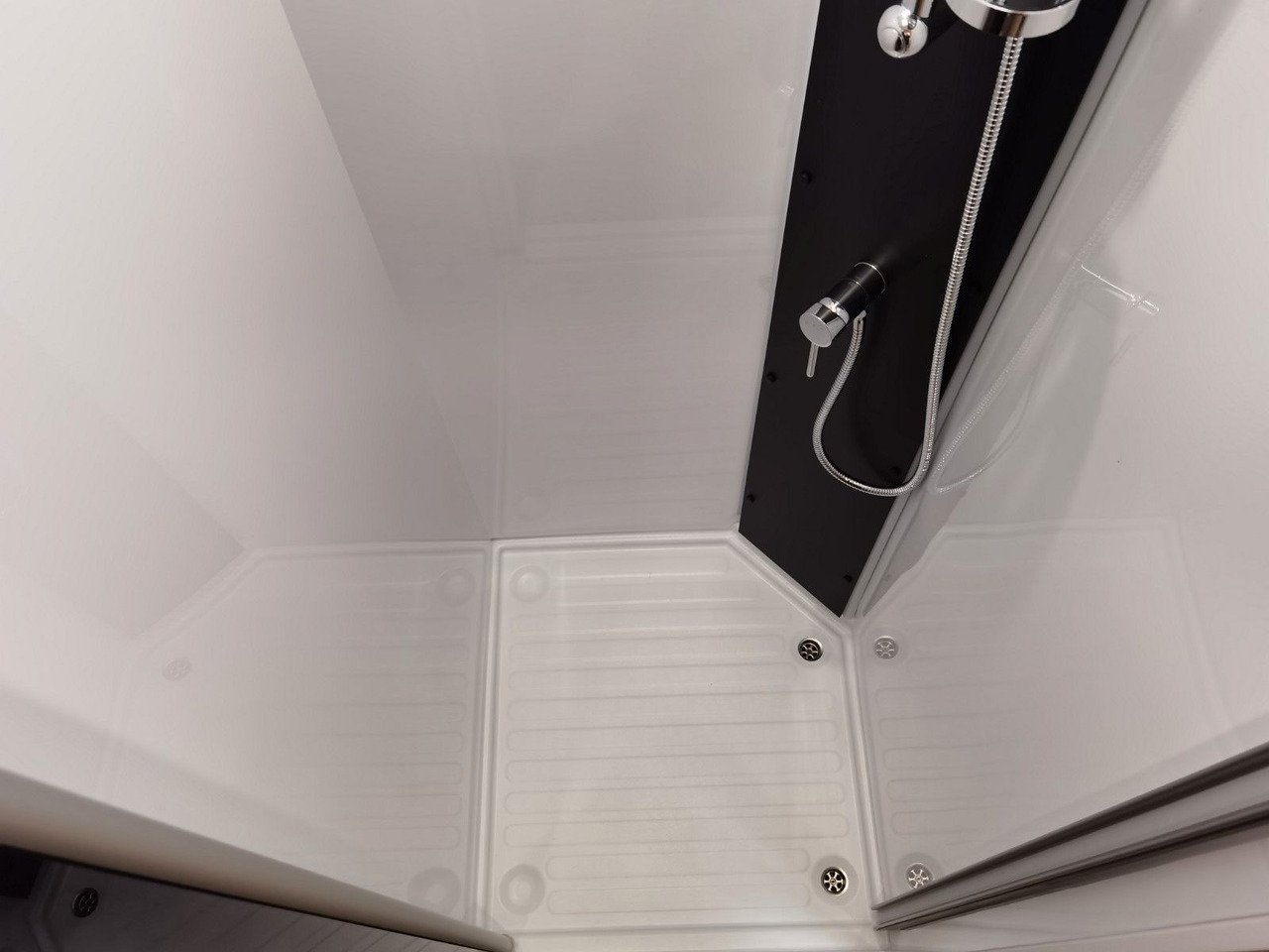 Camping-car profilé Chausson 640 ULTIMATE / -2026- / XXL- HUBBETT & RAUMBAD: photos 25 Camping-car profilé Chausson 640 ULTIMATE / -2026- / XXL- HUBBETT & RAUMBAD: photos 25