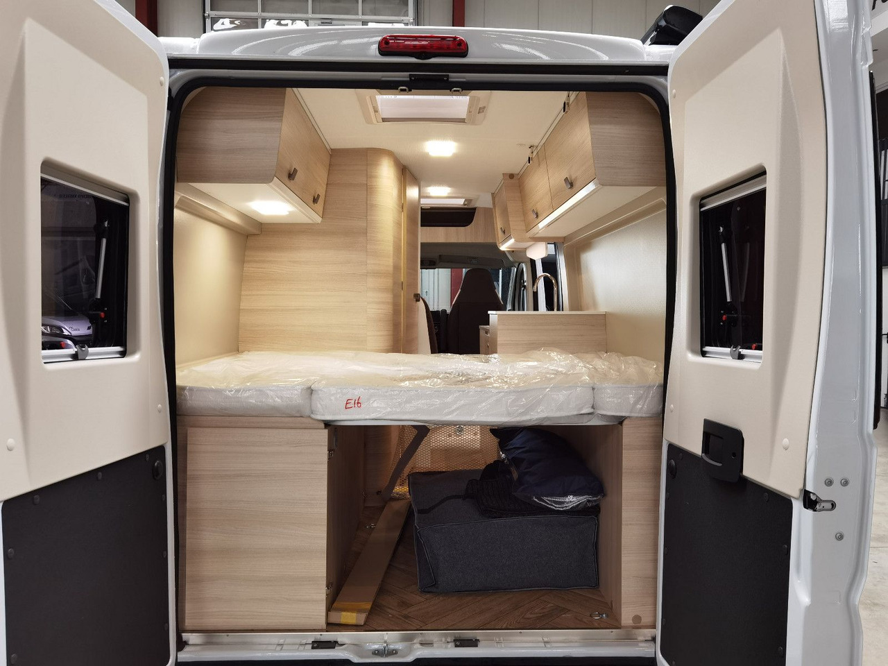 Fourgon aménagé Chausson V594 FIRST LINE / -2025- /140PS/ ZUBEHÖR - PAKET: photos 9