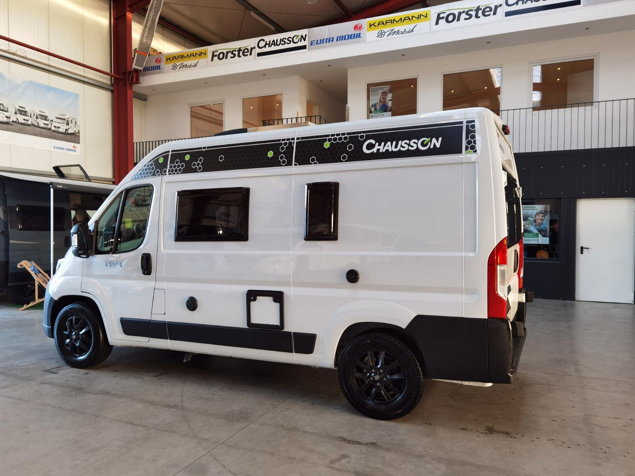 Chausson V594 S FIRST LINE /-2025- / ZUBEHÖR & LOOK-PAKET - Fourgon aménagé: photos 5 Chausson V594 S FIRST LINE /-2025- / ZUBEHÖR & LOOK-PAKET - Fourgon aménagé: photos 5