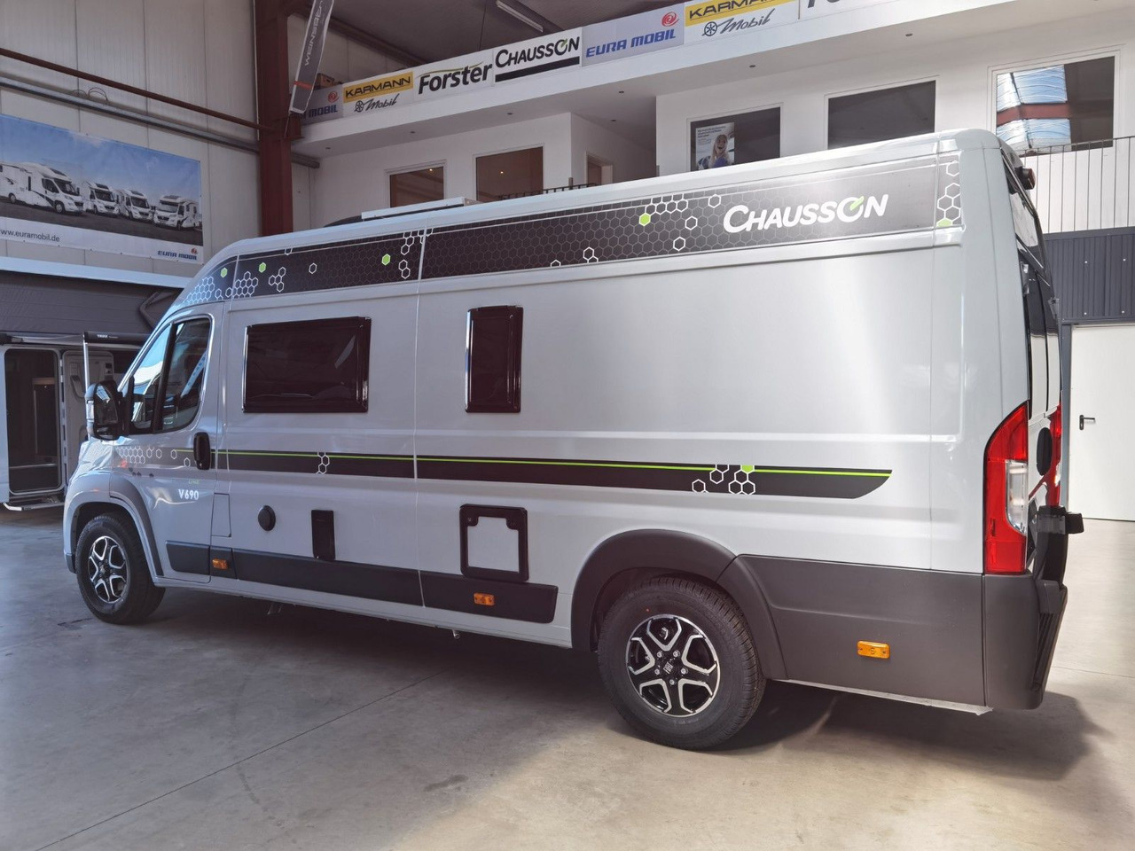 Chausson V690 SPORT LINE /-2025-/ 140PS- 8G / XXL-HUBBETT - Fourgon aménagé: photos 5 Chausson V690 SPORT LINE /-2025-/ 140PS- 8G / XXL-HUBBETT - Fourgon aménagé: photos 5
