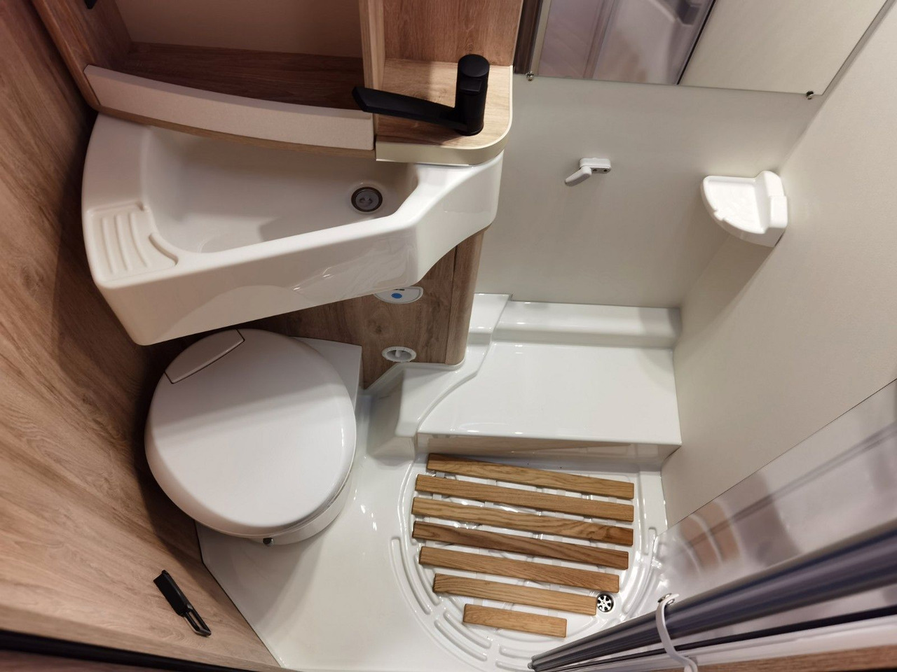 Camping-car profilé Eura Mobil PROFILA T 695 EB / MODELL 2026 / EINZELBETTEN: photos 23 Camping-car profilé Eura Mobil PROFILA T 695 EB / MODELL 2026 / EINZELBETTEN: photos 23