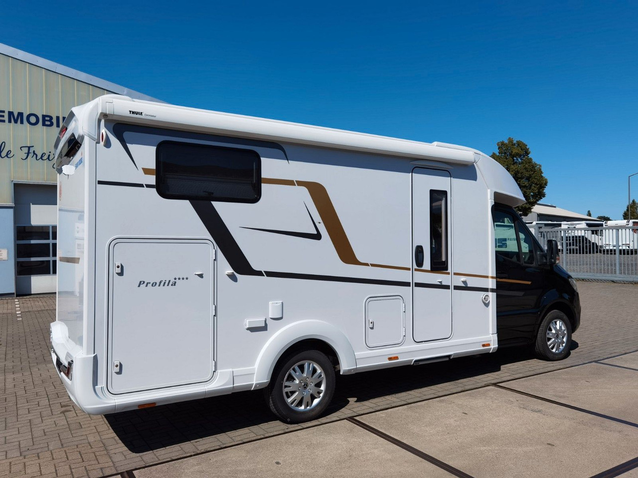 Eura Mobil PROFILA T 696 EB /-2025-/ S-PAKET / EINZELBETTEN - Camping-car profilé: photos 4 Eura Mobil PROFILA T 696 EB /-2025-/ S-PAKET / EINZELBETTEN - Camping-car profilé: photos 4