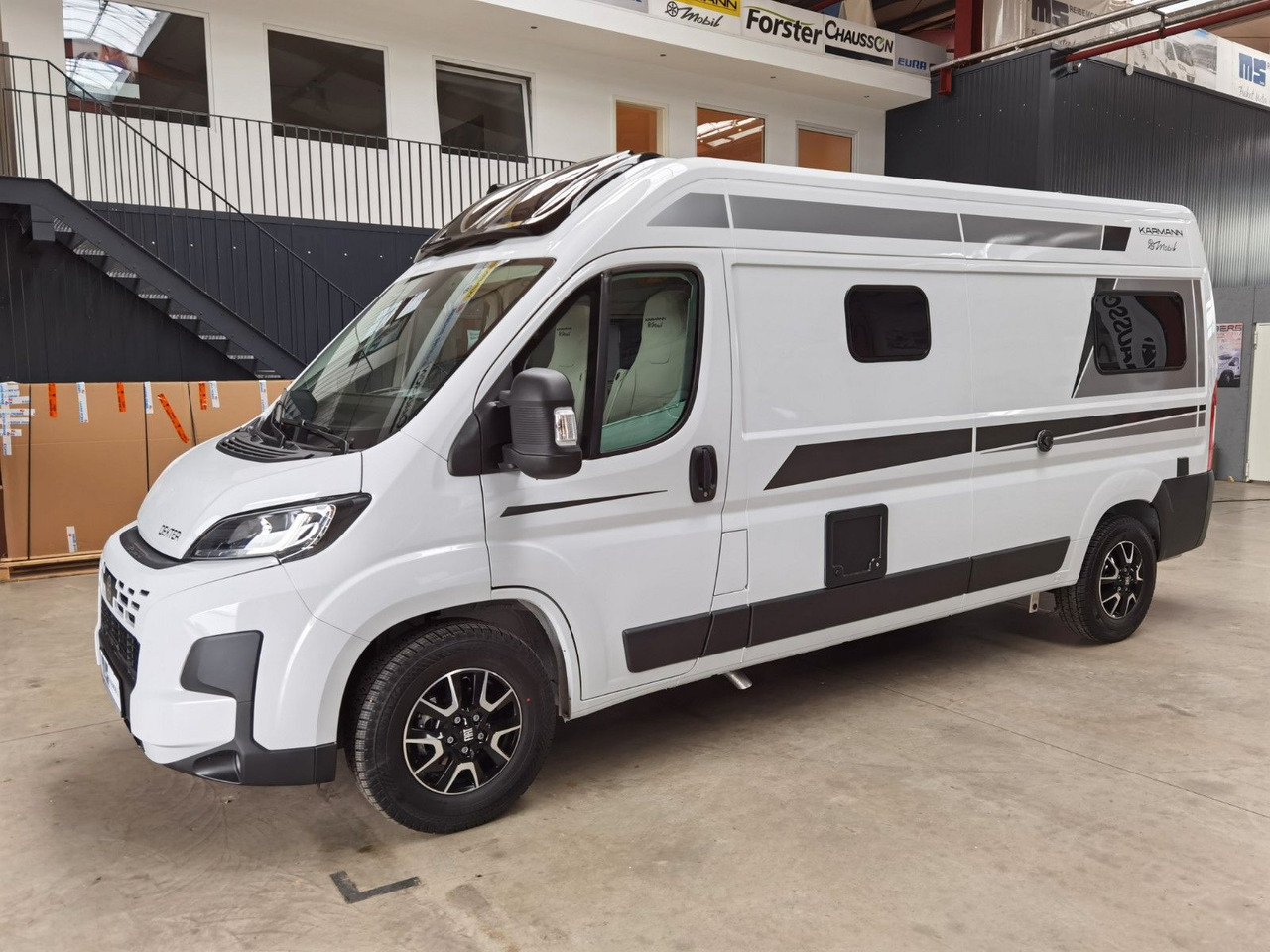 Karmann DEXTER 580 /-MODELL 2026-/ PANORAMA DACHFENSTER - Fourgon aménagé: photos 5 Karmann DEXTER 580 /-MODELL 2026-/ PANORAMA DACHFENSTER - Fourgon aménagé: photos 5