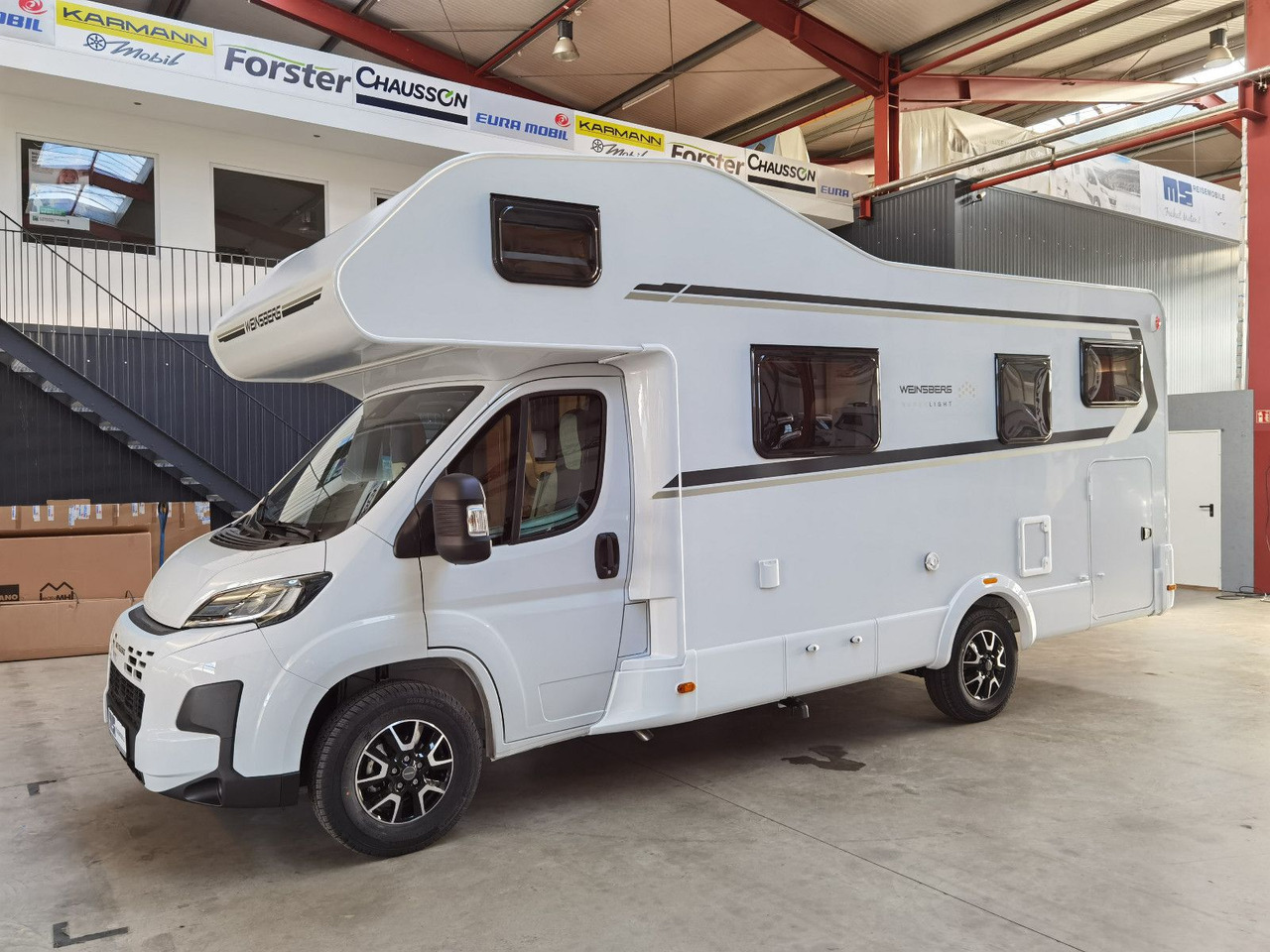 Camping-car capucine Weinsberg CARAHOME 650 DG / 140 PS / TOP - AUSSTATTUNG: photos 7 Camping-car capucine Weinsberg CARAHOME 650 DG / 140 PS / TOP - AUSSTATTUNG: photos 7