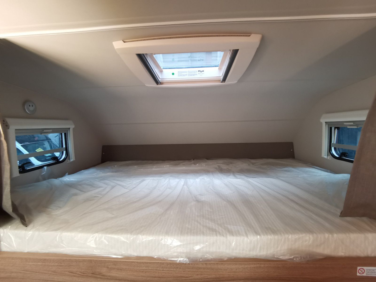 Camping-car capucine Weinsberg CARAHOME 650 DG / 140 PS / TOP - AUSSTATTUNG: photos 21 Camping-car capucine Weinsberg CARAHOME 650 DG / 140 PS / TOP - AUSSTATTUNG: photos 21