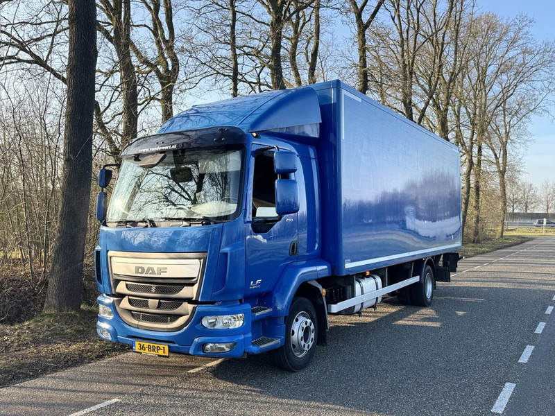 DAF LF 250 4x2 Bakwagen - Camion fourgon: photos 1 DAF LF 250 4x2 Bakwagen - Camion fourgon: photos 1