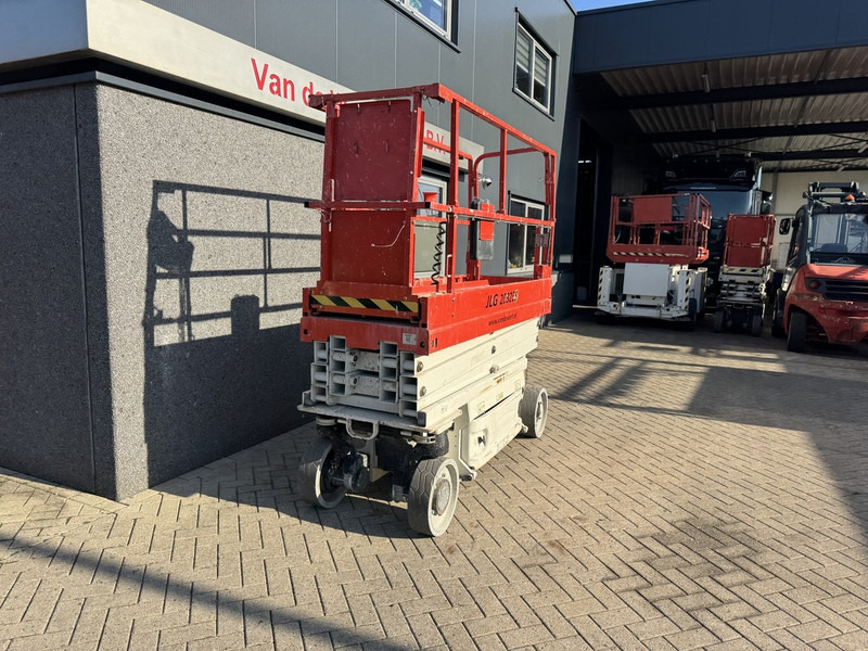 JLG 2032ES Schaarhoogwerker / Scissor lift 8Meter Werkhoogte 2016 Elektrisch - Nacelle ciseaux: photos 3 JLG 2032ES Schaarhoogwerker / Scissor lift 8Meter Werkhoogte 2016 Elektrisch - Nacelle ciseaux: photos 3